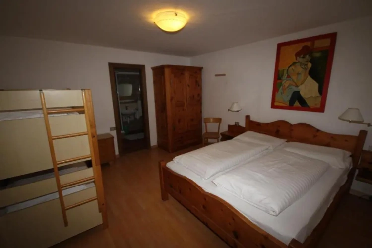 Standard Quadruple room with mountain view
