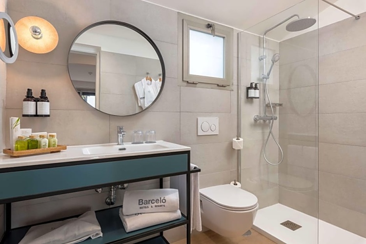 2 Bedrooms Suite