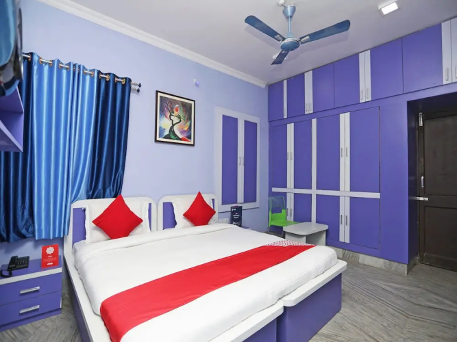 OYO 13092 Comfort Inn