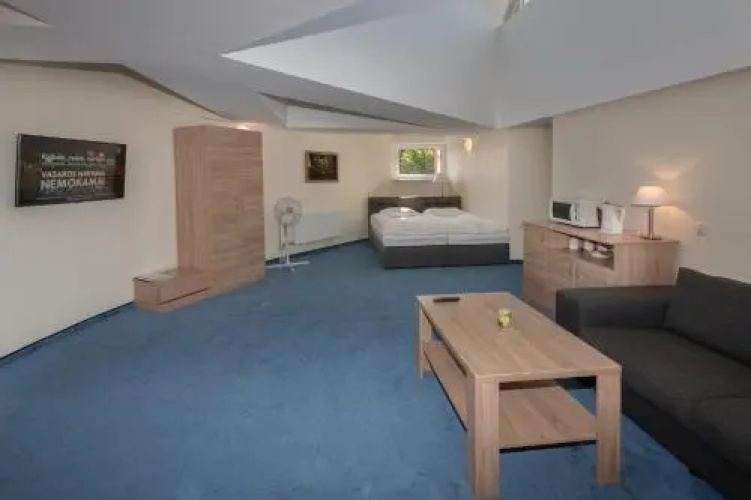 Tauras Center Hotel