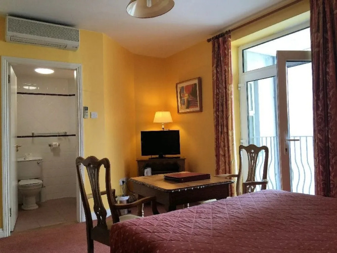ODonovans Hotel