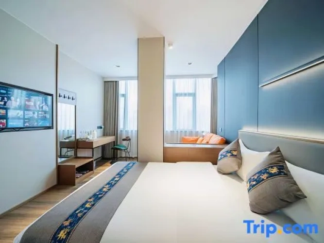 Standard Double room with river view