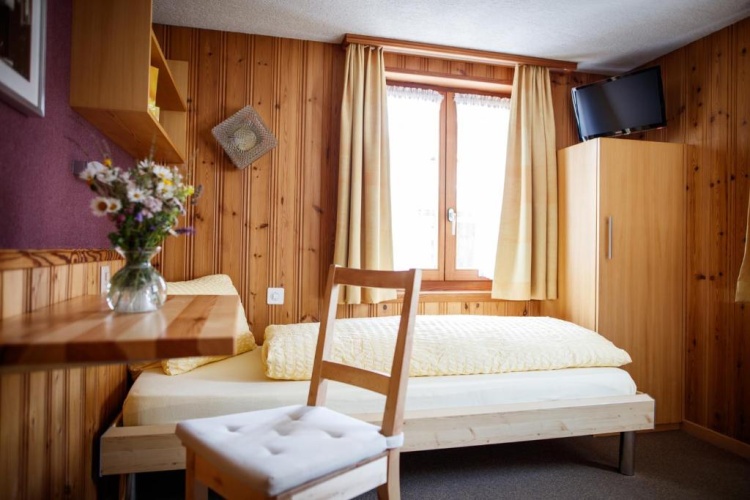 Classic Single room with view