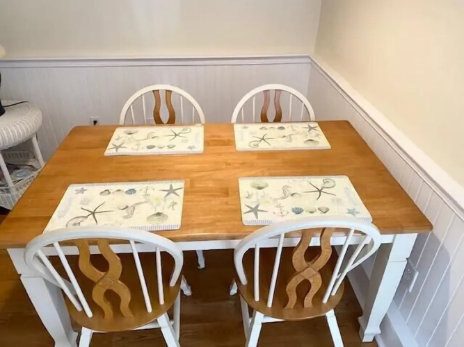 Laurel Street 222b