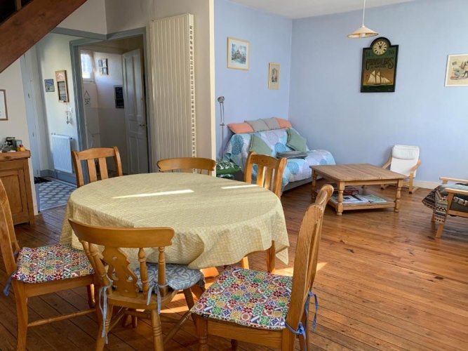 3 Bedrooms Cottage