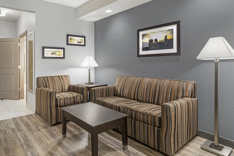 Quadruple Suite
