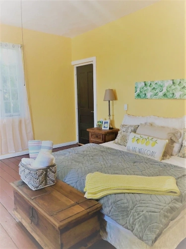 Superior Double room with balcony and with courtyard view