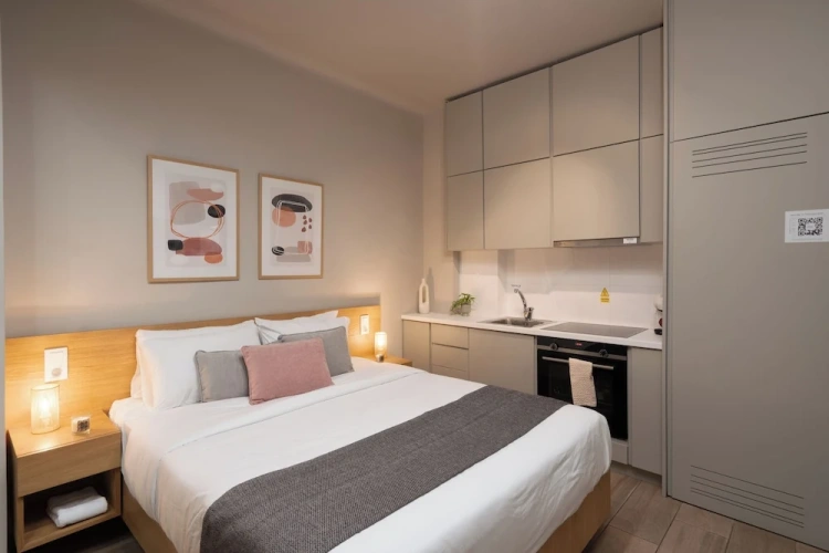 Business Double Basement Studio with balcony