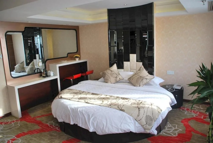 Sunflower Hotel