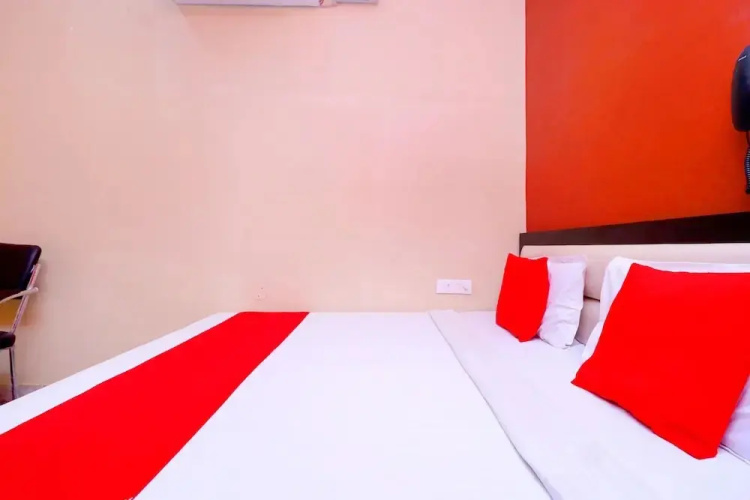 Hotel Tranquil by OYO Rooms