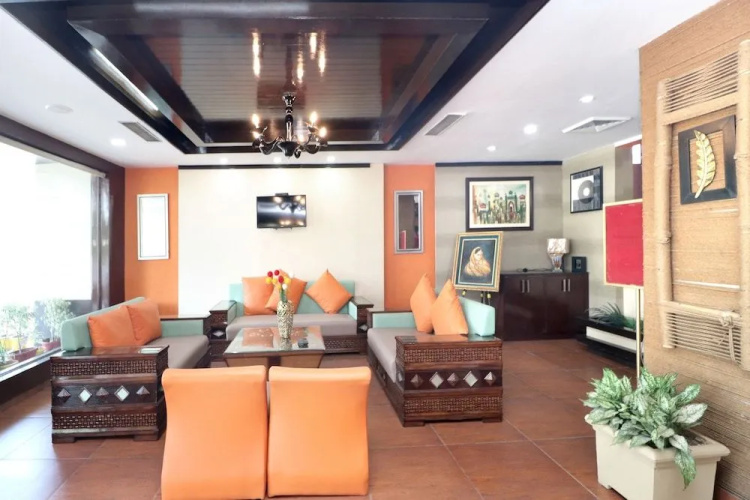 Apex Hotel