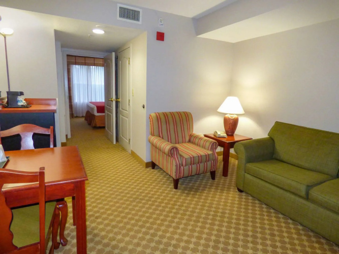 Spark by Hilton Orlando Universal Blvd