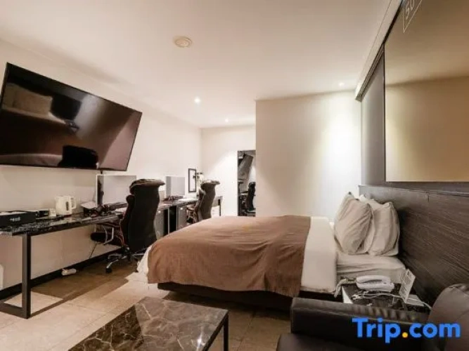 Premium Triple room
