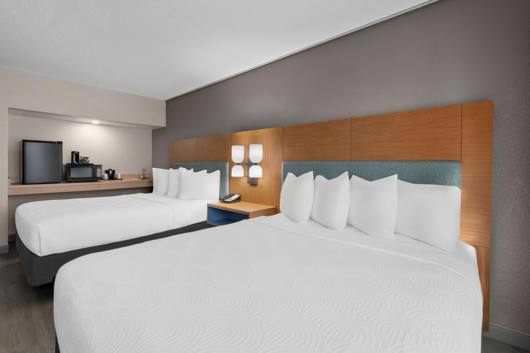 Country Inn & Suites by Radisson, Coon Rapids, MN