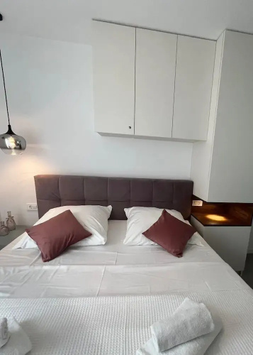 Salt & Stone-apartment with private pool