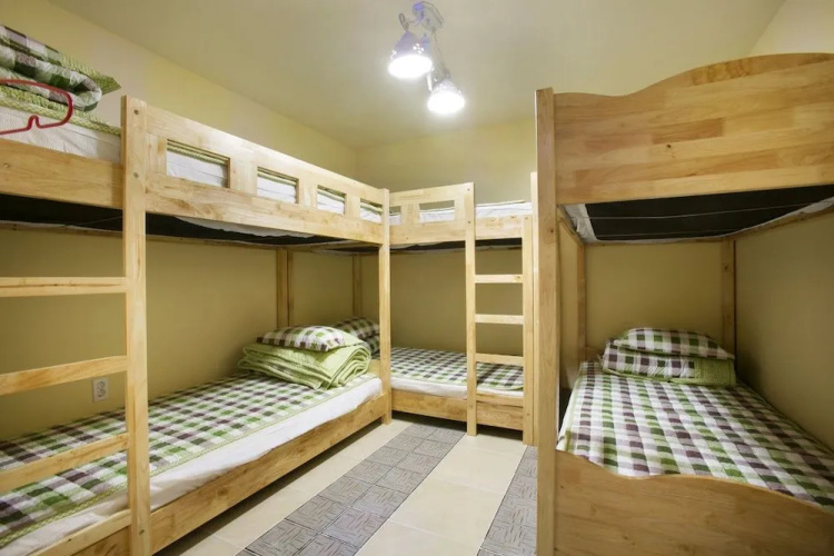 Maya Guesthouse - Hostel