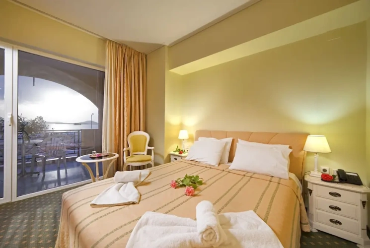 Standard Double room with balcony and with sea view