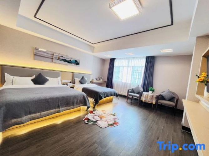 Standard Twin Family room
