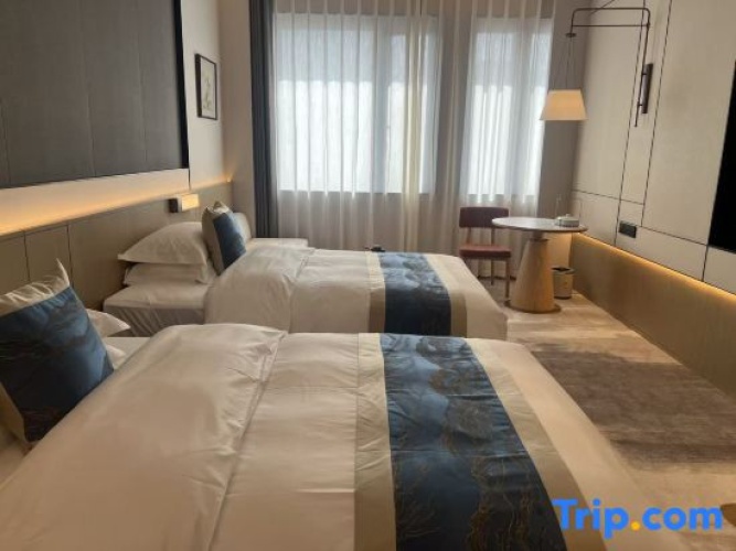 Premium Twin room