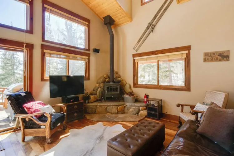 Rustic Mountain Sanctuary on 2 Acres w/ Deck!
