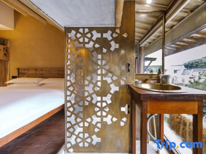 Standard Sextuple room