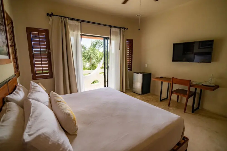 Blue Palm Bacalar