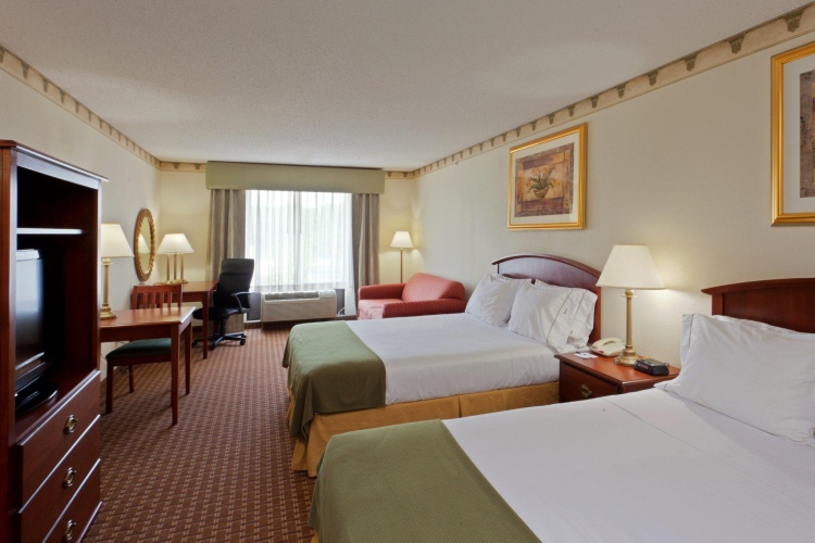 Quadruple Suite