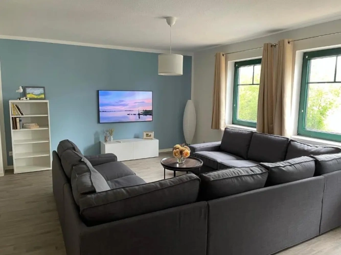 3 Bedrooms Apartment