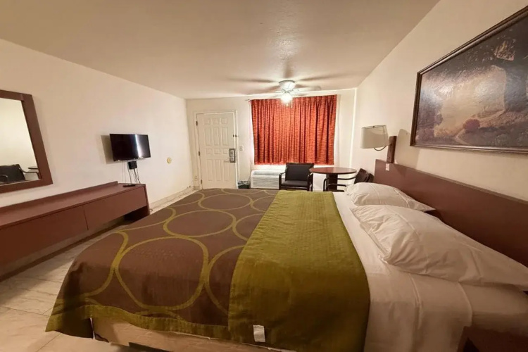 Del Rio Hotel O near Mesa Downtown