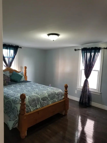 2 Bed Rooms Shared Brooklyn Apartment