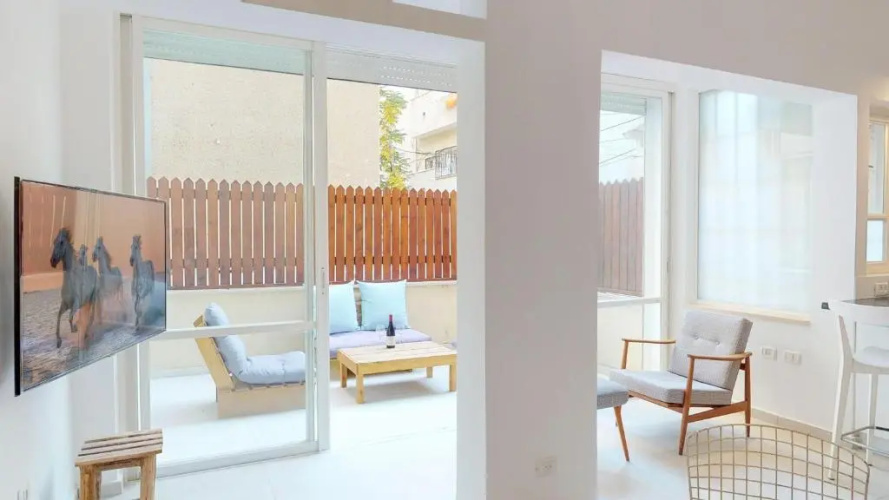 Calming 2BR in Hakerem 6 by HolyGuest