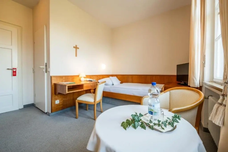 Standard Double room with view