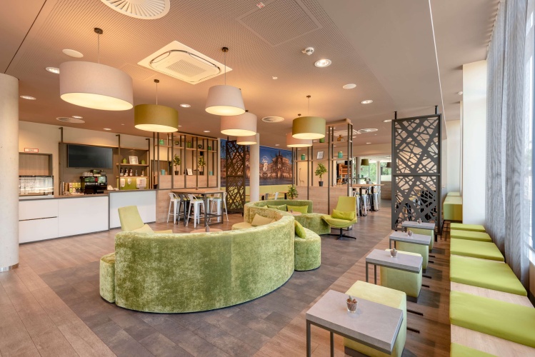 Super 8 by Wyndham Dresden photo 16
