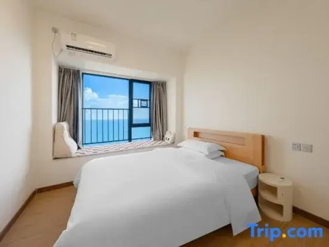 2 Bedrooms Family Suite with balcony and with view