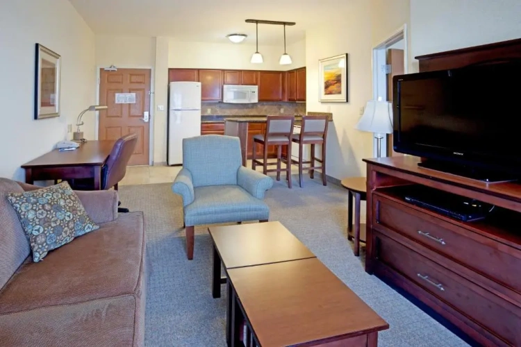 1 Bedroom Suite
