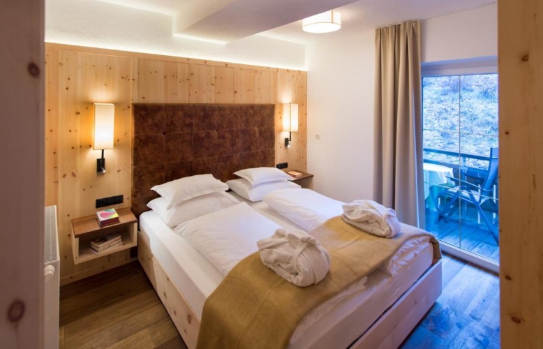 1 Bedroom Superior Apartment with mountain view