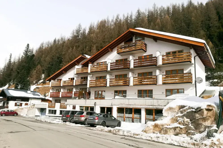 Alpina Residence