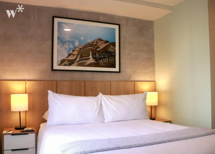 Monochromatic 1BR in Lovely Barranco