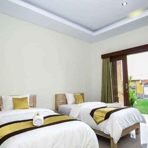 Deluxe Twin room with balcony