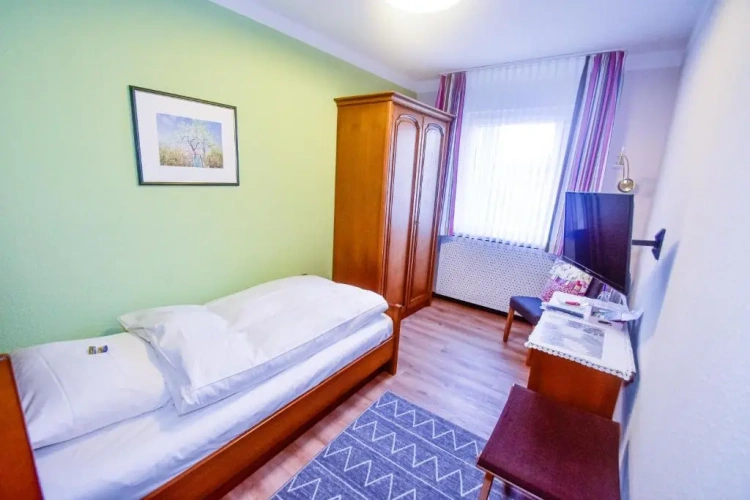 Standard Single room