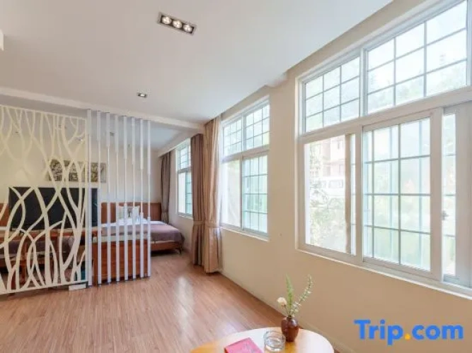 2 Bedrooms Suite