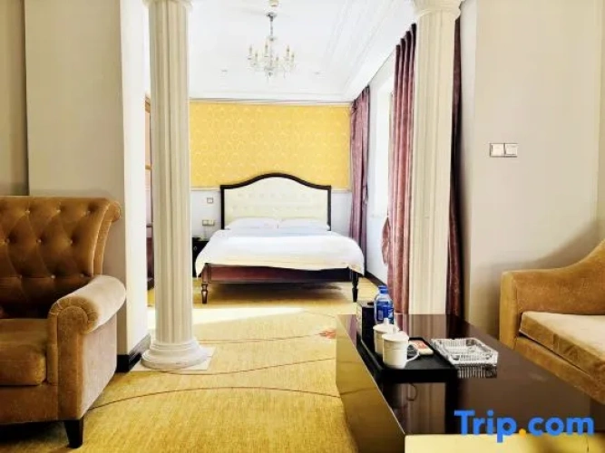 Deluxe Double Suite