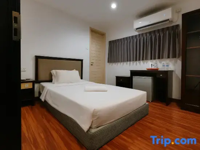 Deluxe Single room