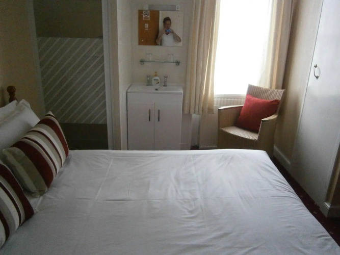 Seasons Guest House