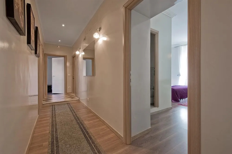 Home 16 Relais