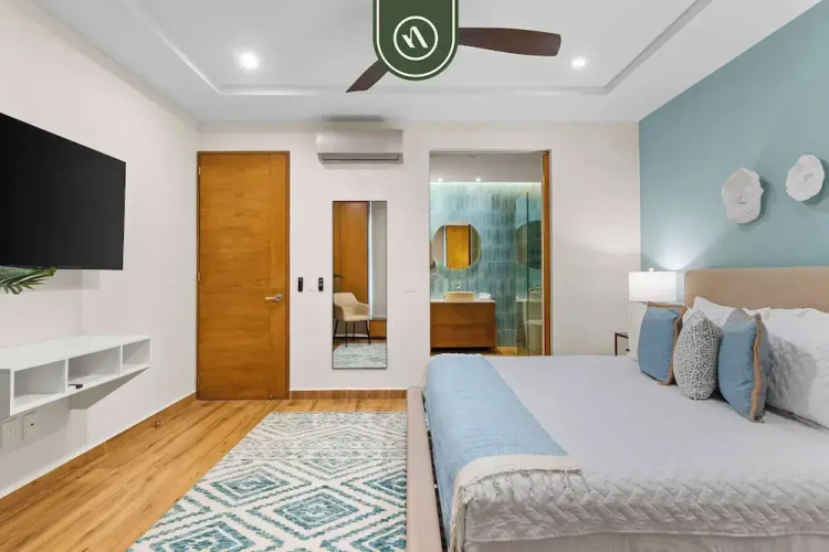 New Stylish 1 BR Condo - Ocean Views - Flex Room