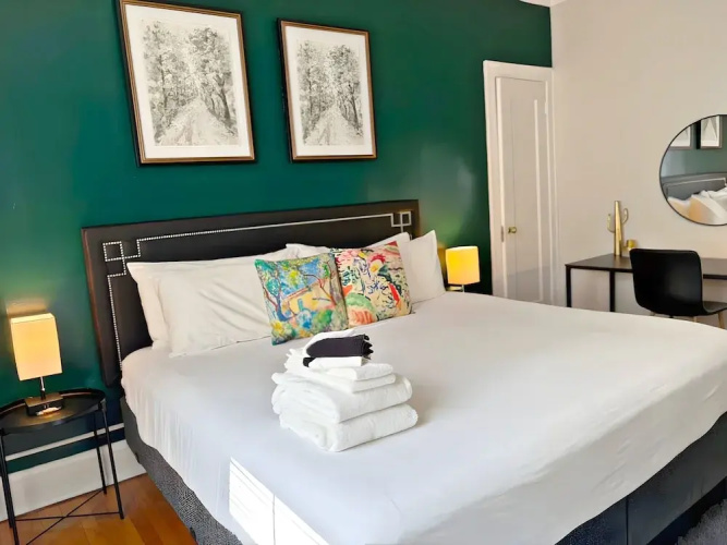Perfectly Located 1BR - Hinman D2