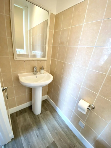 Spacious Two Bed Apartment in Poole