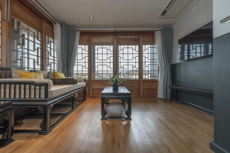 Grand room
