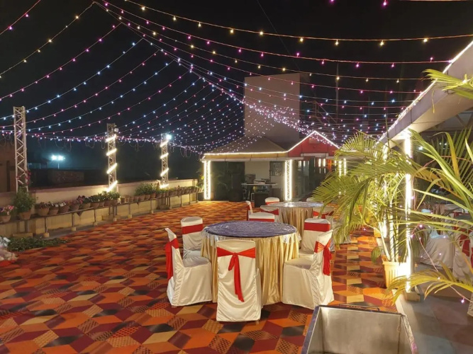 HOTEL INDRAPRASTHA, Malda